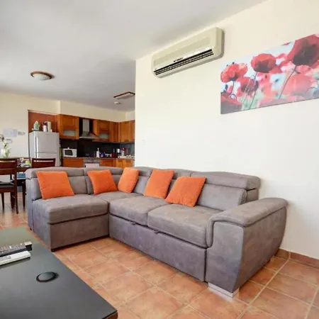 Terrific With Sea Views From Balcony In Protaras, 1682 Appartement Protaras